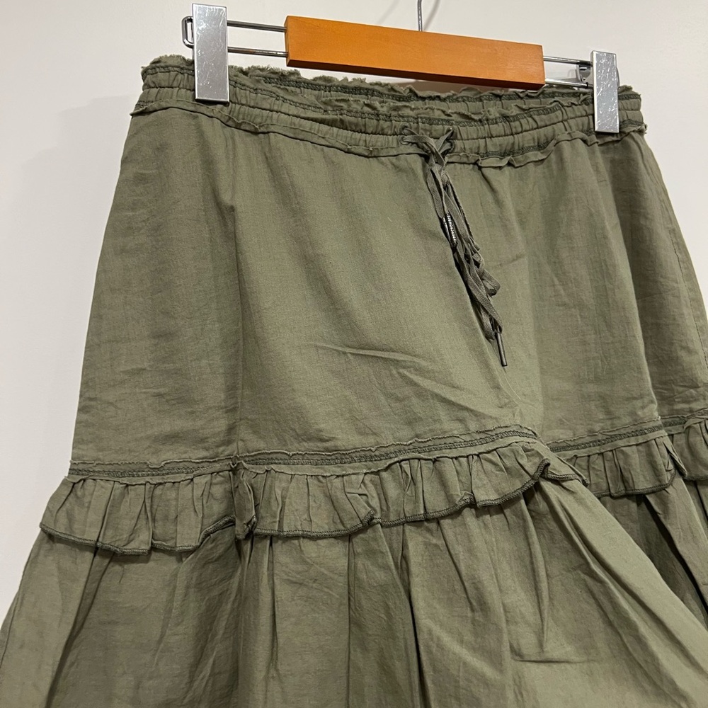 A&F Olive Green Ruffle Skirt - Picture 3 of 7